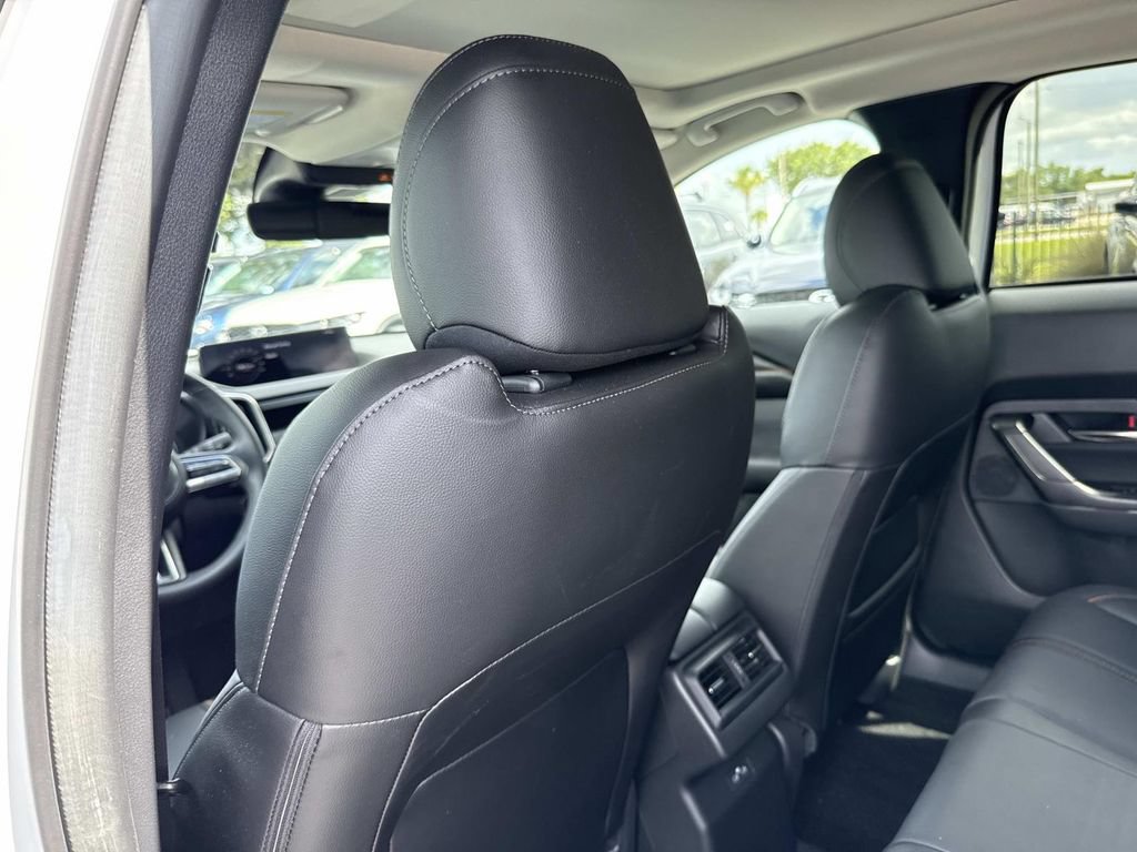 Certified 2025 MAZDA CX-50 2.5 Hybrid w/ Premium Plus Pkg AWD/4WD image 18