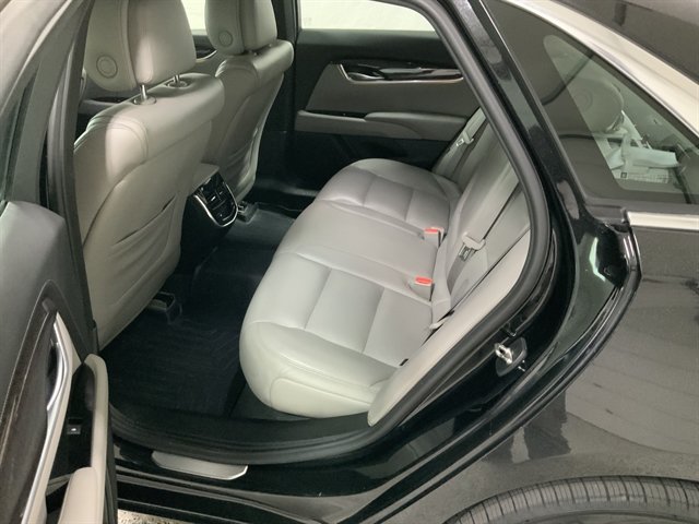 Used 2014 Cadillac XTS Luxury AWD/4WD image 16