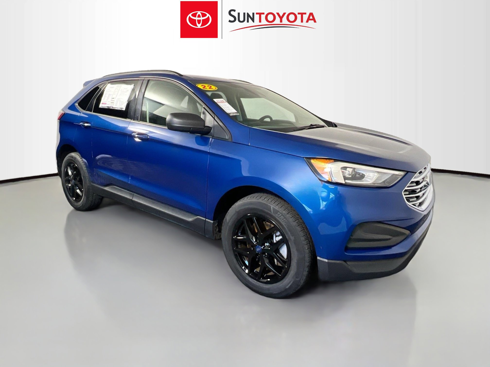 Used 2022 Ford Edge SE image 1