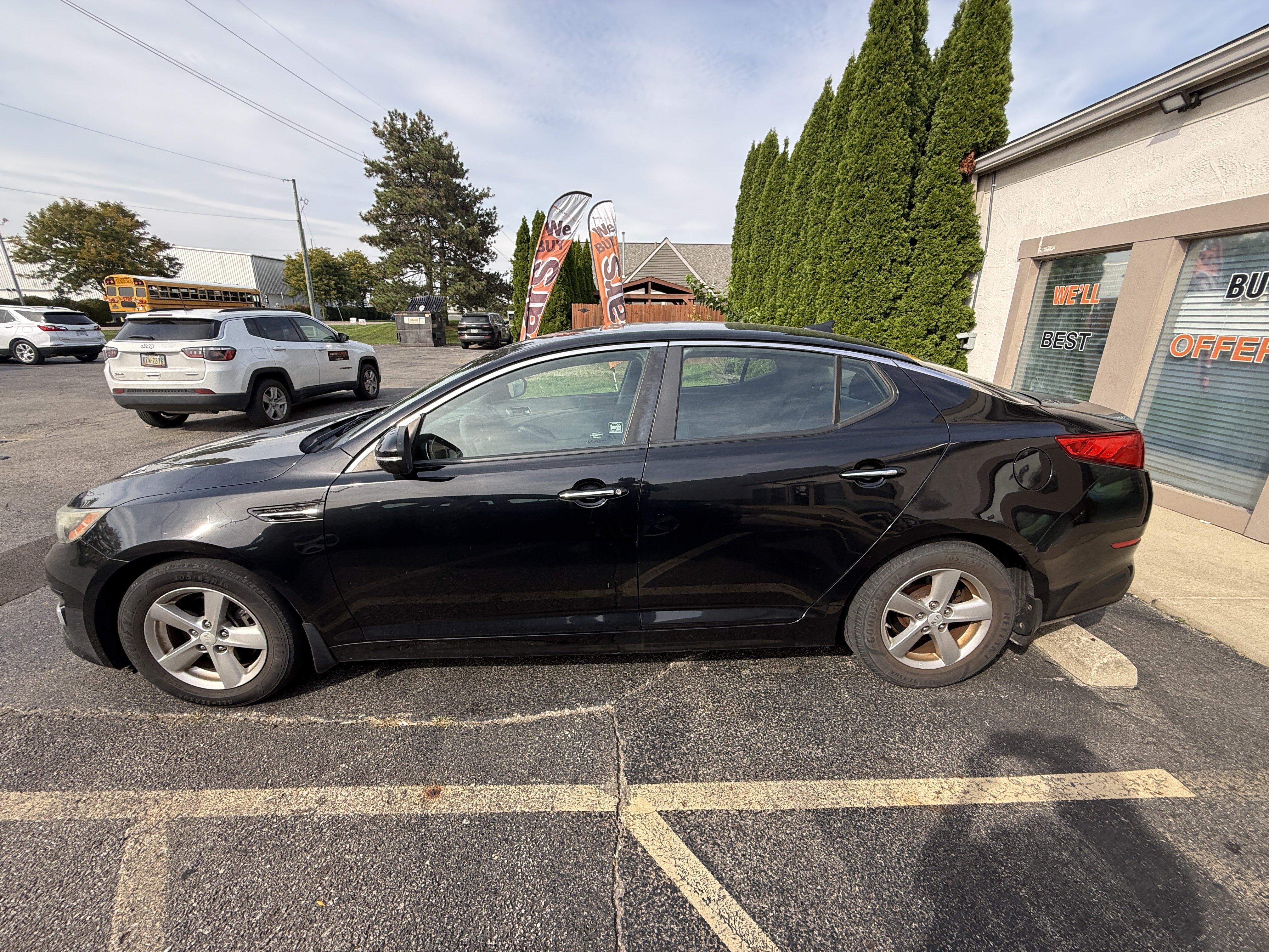 Used 2015 Kia Optima LX w/ LX Convenience Plus Package FWD image 2