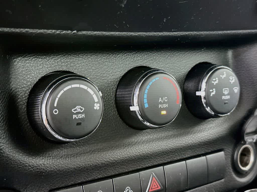 Used 2011 Jeep Wrangler Unlimited Sport AWD/4WD image 17