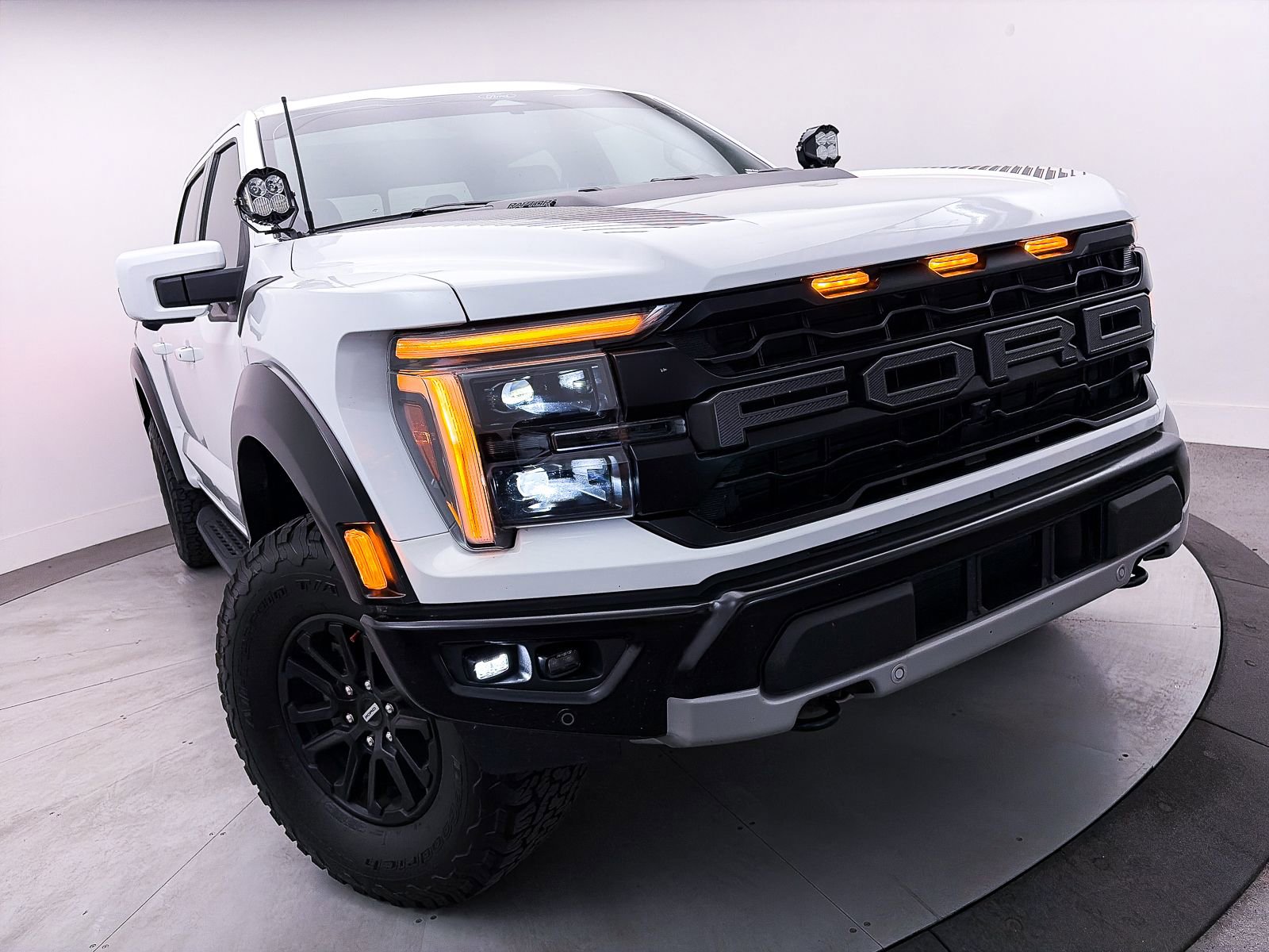 Used 2024 Ford F150 Raptor image 11