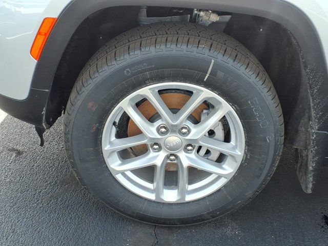 New 2026 Jeep Grand Cherokee Laredo X AWD/4WD image 22