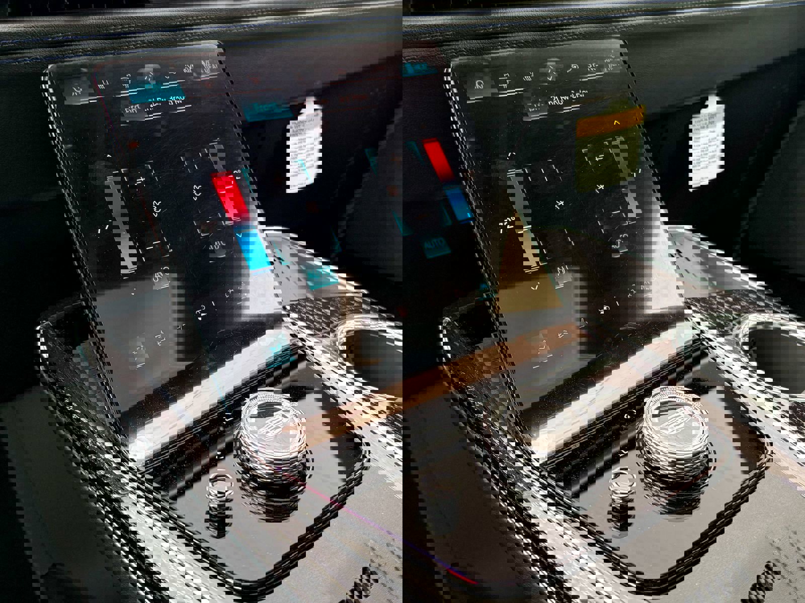 New 2026 Cadillac Escalade IQL Sport 1 w/ LPO, ONYX Package image 28