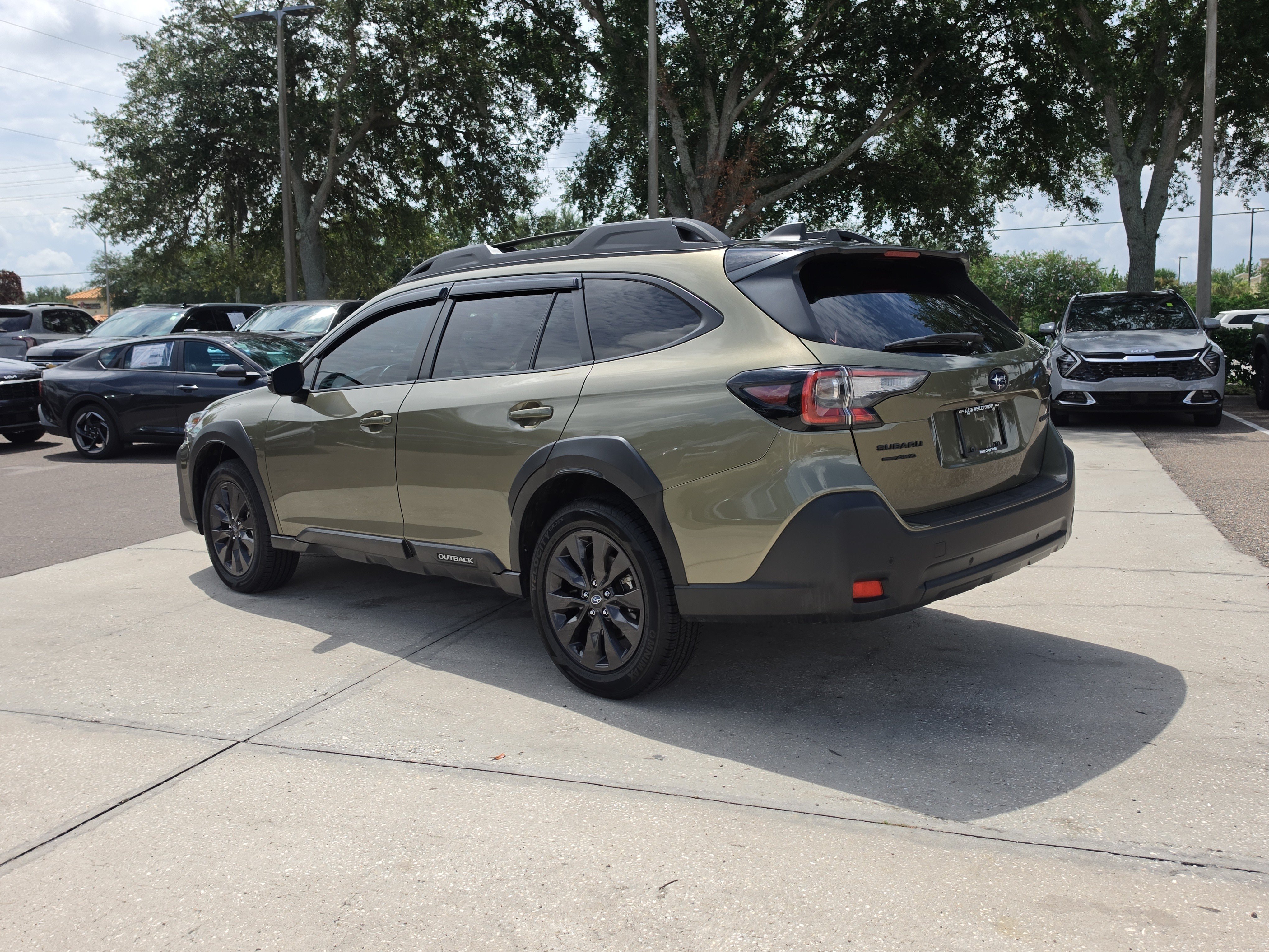 Used 2025 Subaru Outback Onyx Edition AWD/4WD image 6