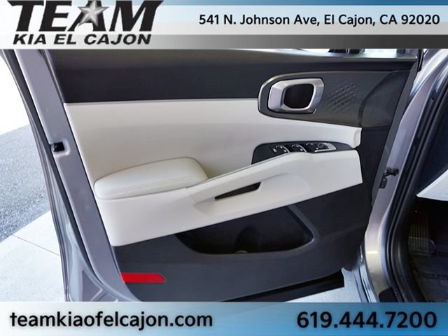 Certified 2023 Kia Sorento EX FWD image 23