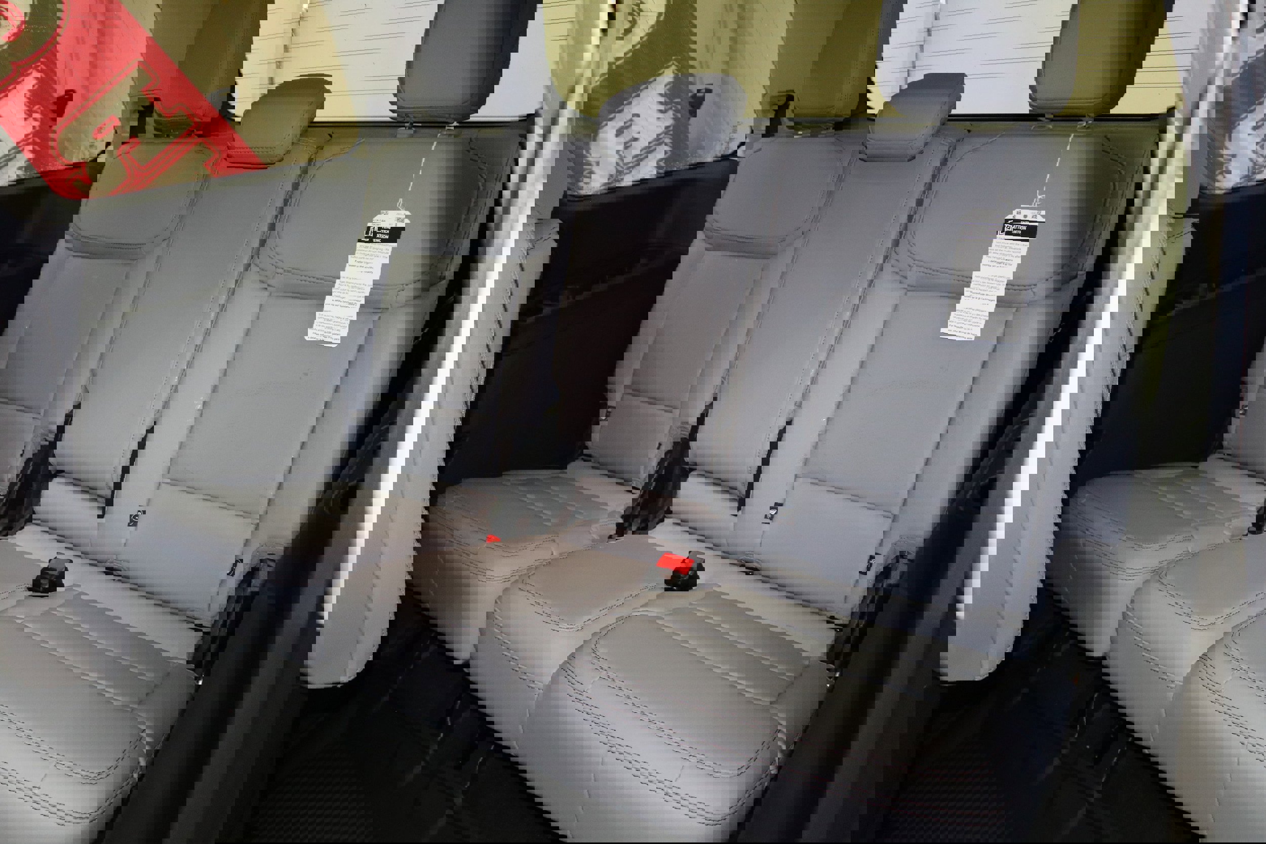 New 2025 Ford Expedition Active image 33