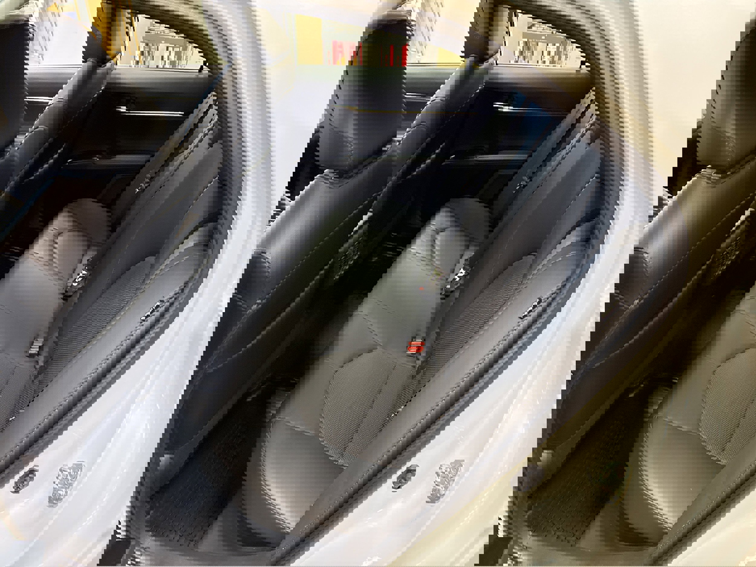 Used 2020 Toyota Camry XLE image 24