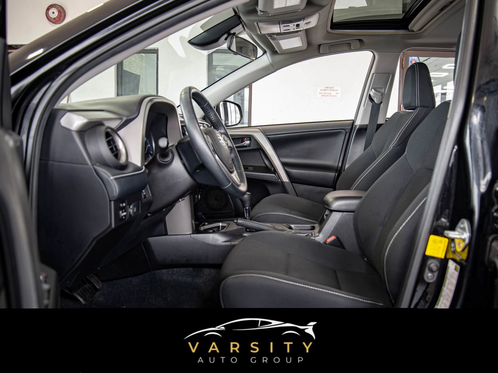 Used 2018 Toyota RAV4 XLE w/ Plus Extra Value Package image 10