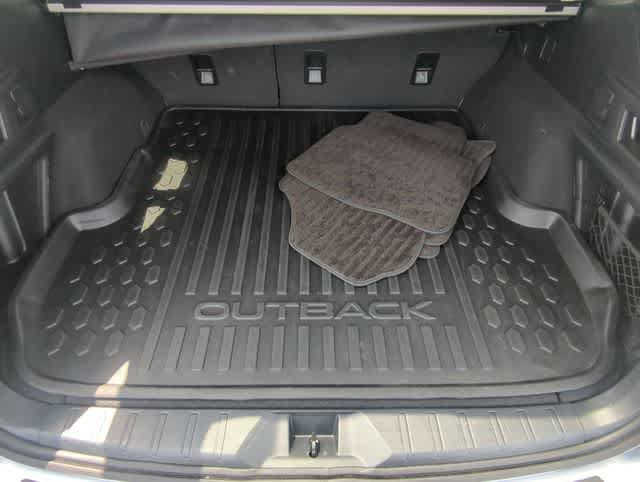 Used 2025 Subaru Outback Premium w/ Popular Package #1 AWD/4WD image 36
