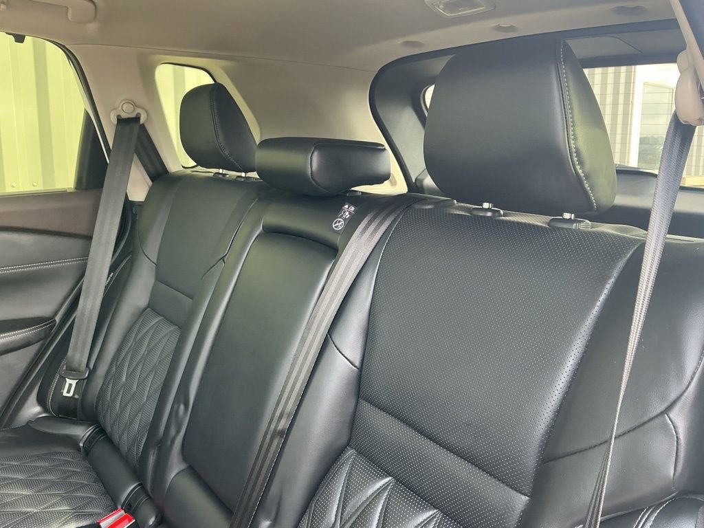 Used 2023 Nissan Rogue Platinum image 19