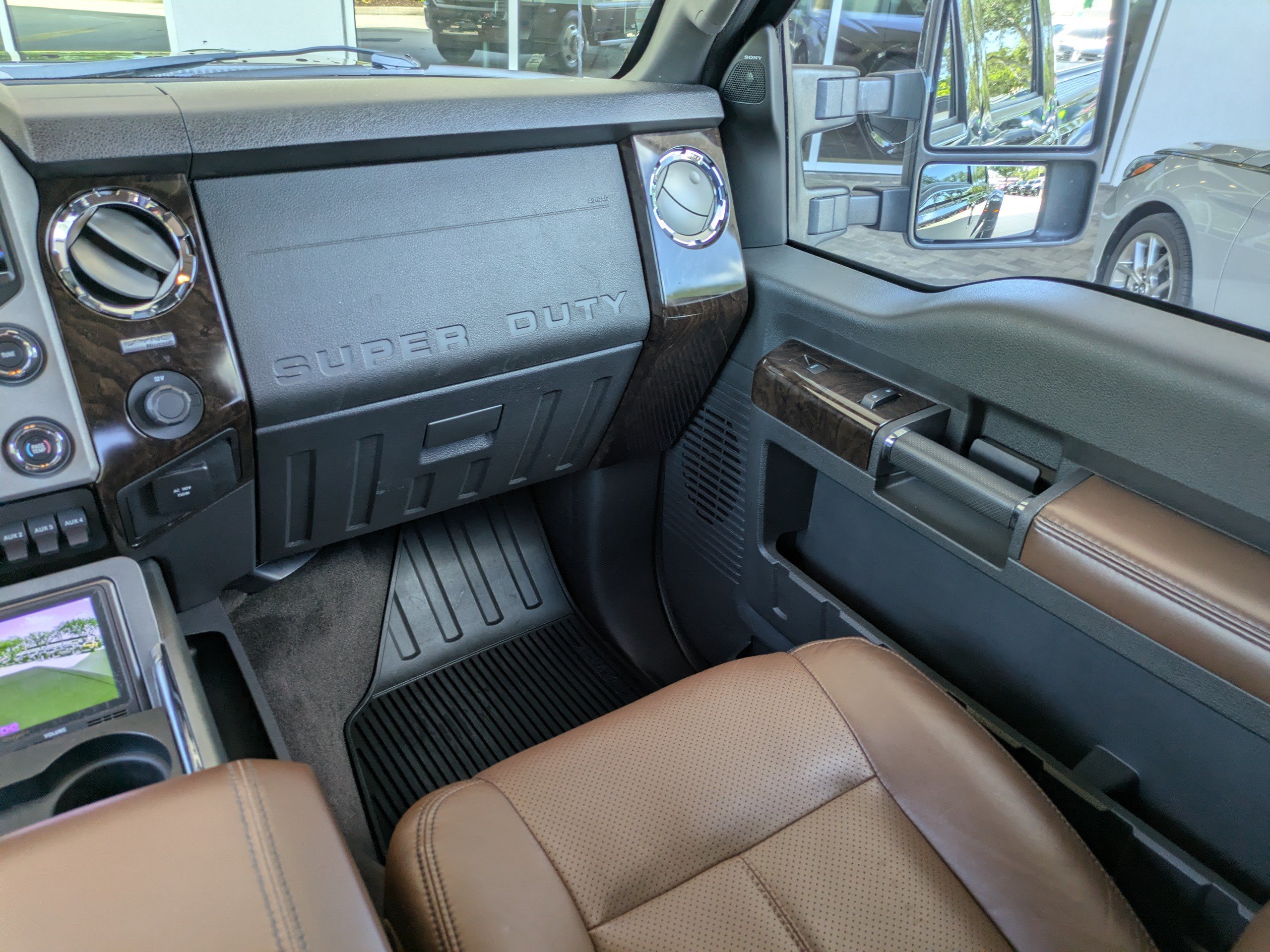 Used 2013 Ford F350 Platinum AWD/4WD image 17