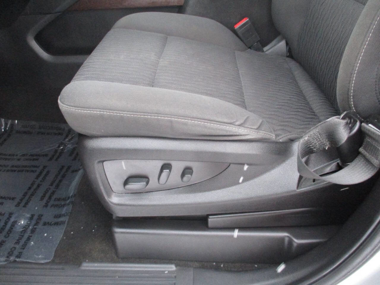 Used 2018 GMC Yukon XL SLE w/ SLE Value Package image 19