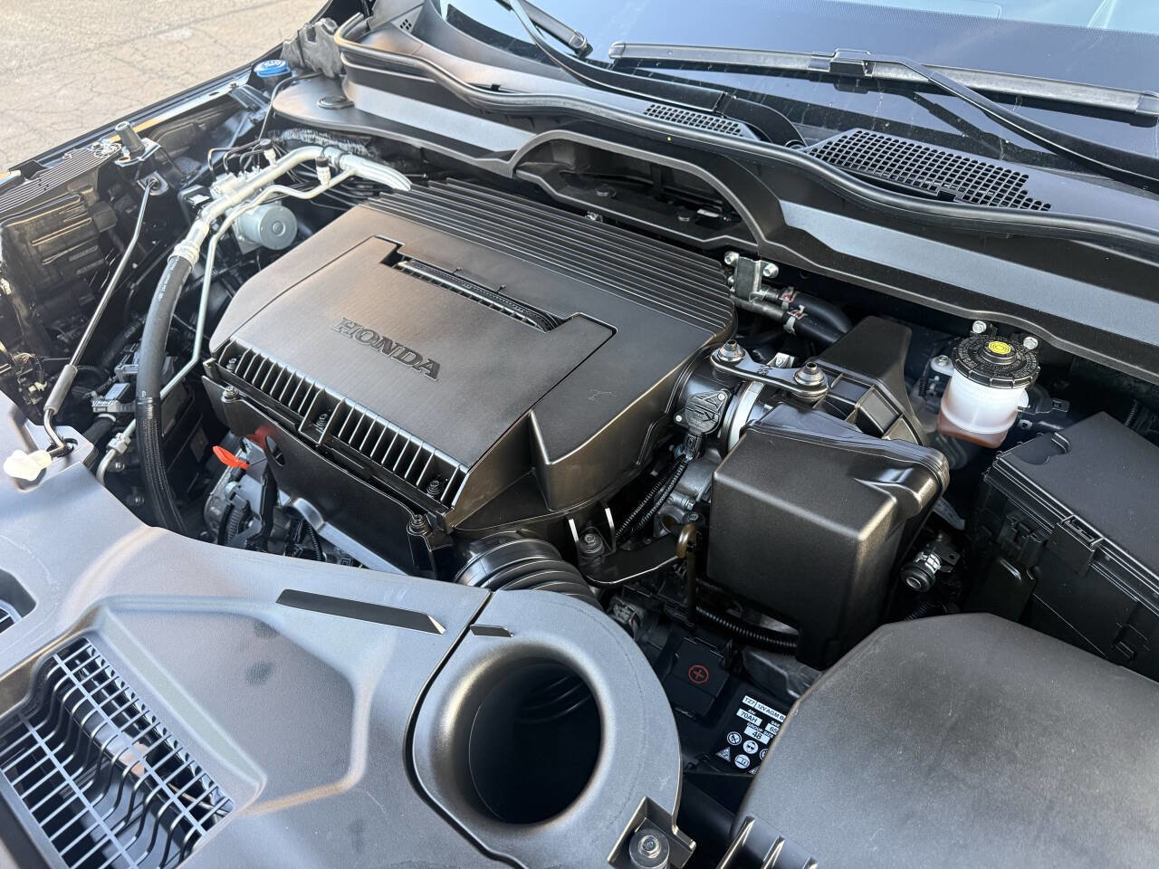 Used 2025 Honda Pilot Black Edition image 13