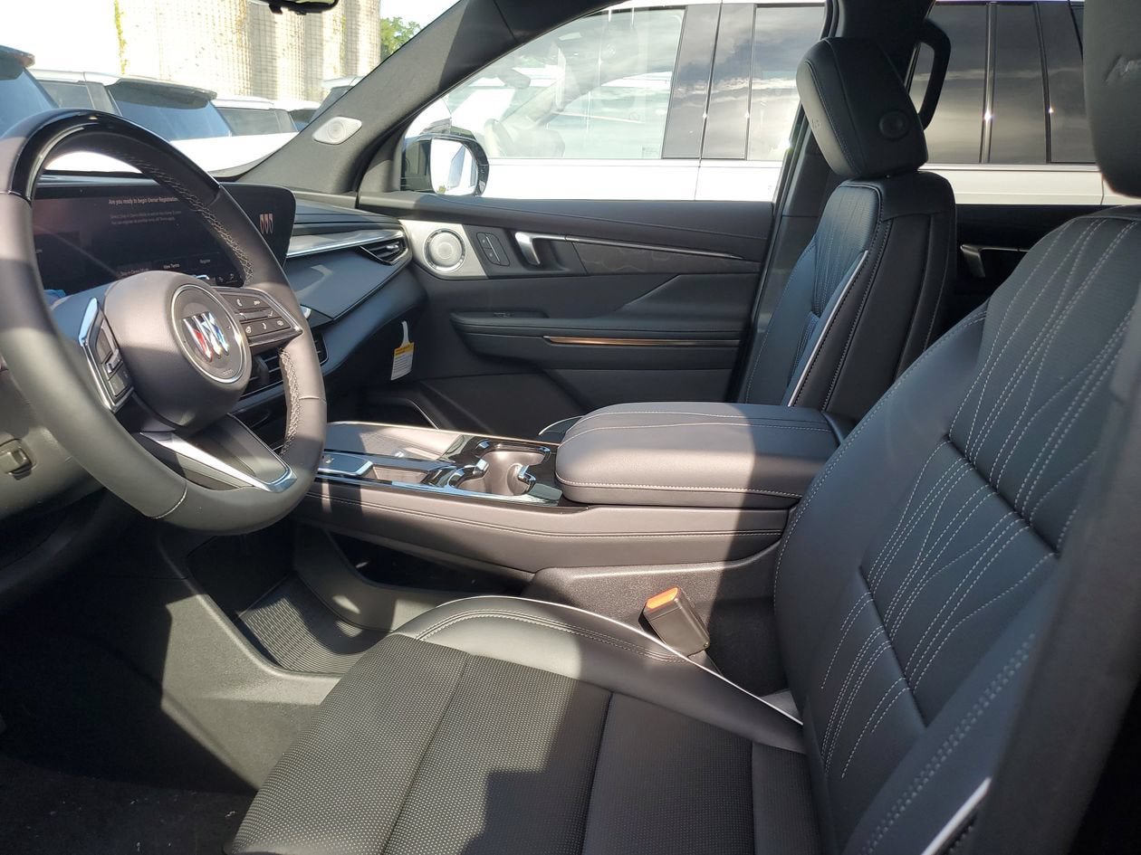 New 2026 Buick Enclave Avenir w/ Super Cruise Package FWD image 19