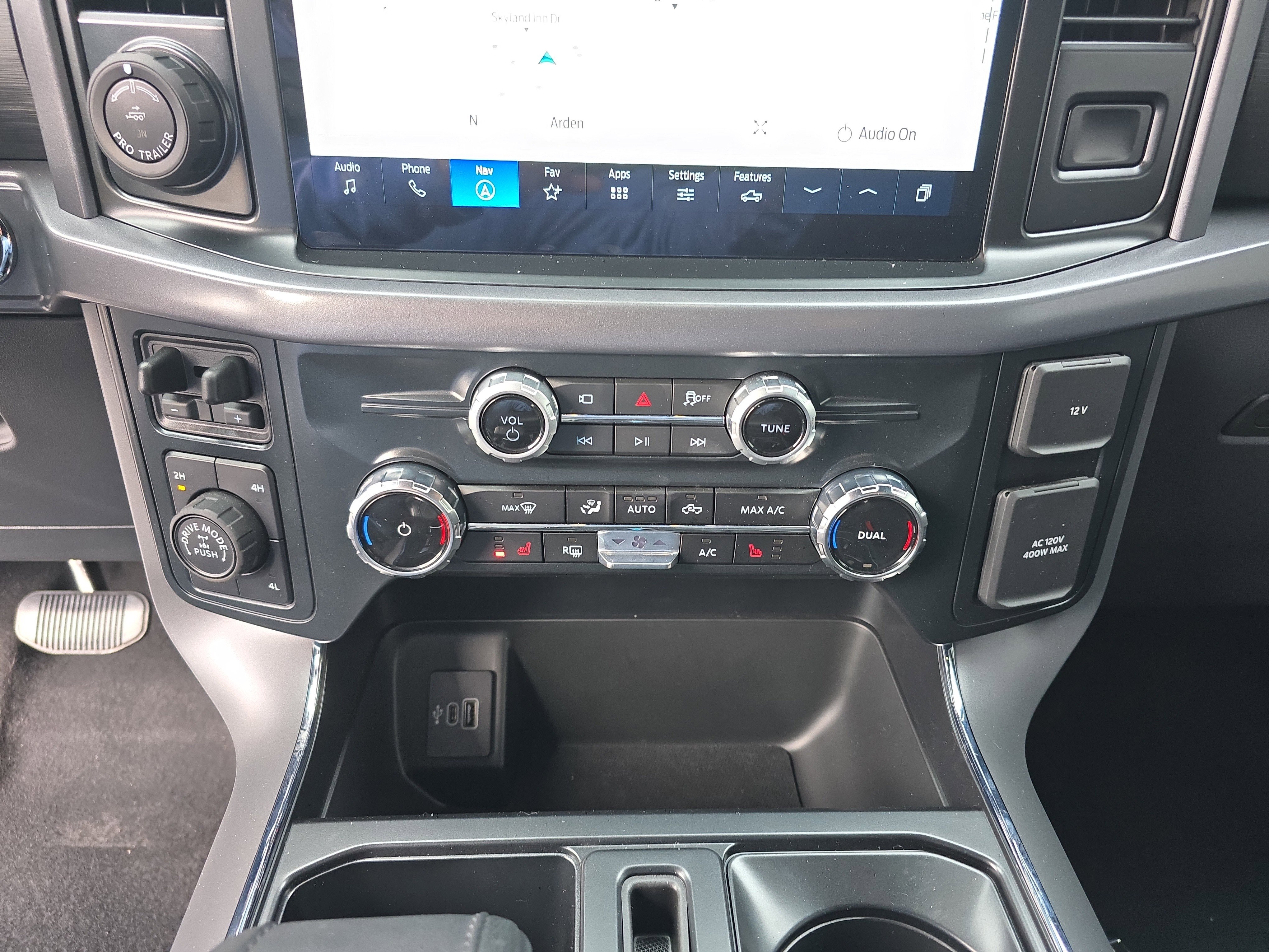 Used 2025 Ford F150 XLT w/ Equipment Group 302A MID image 29