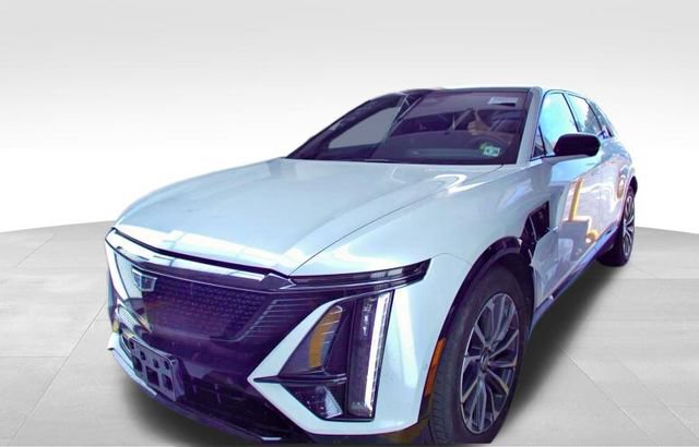 Used 2024 Cadillac Lyriq Sport AWD/4WD image 2