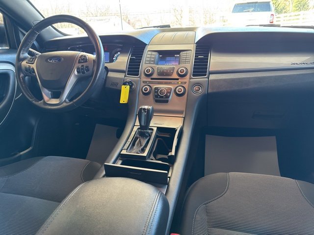 Used 2015 Ford Taurus SEL image 27