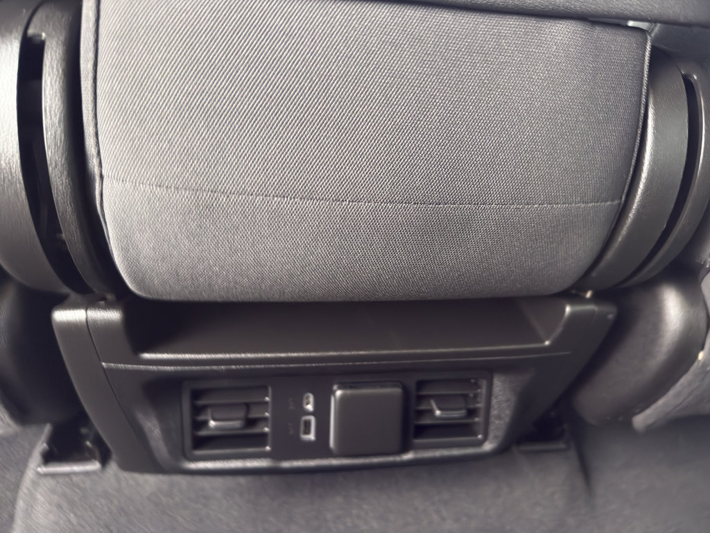 Used 2024 Chevrolet Silverado 1500 LT image 32