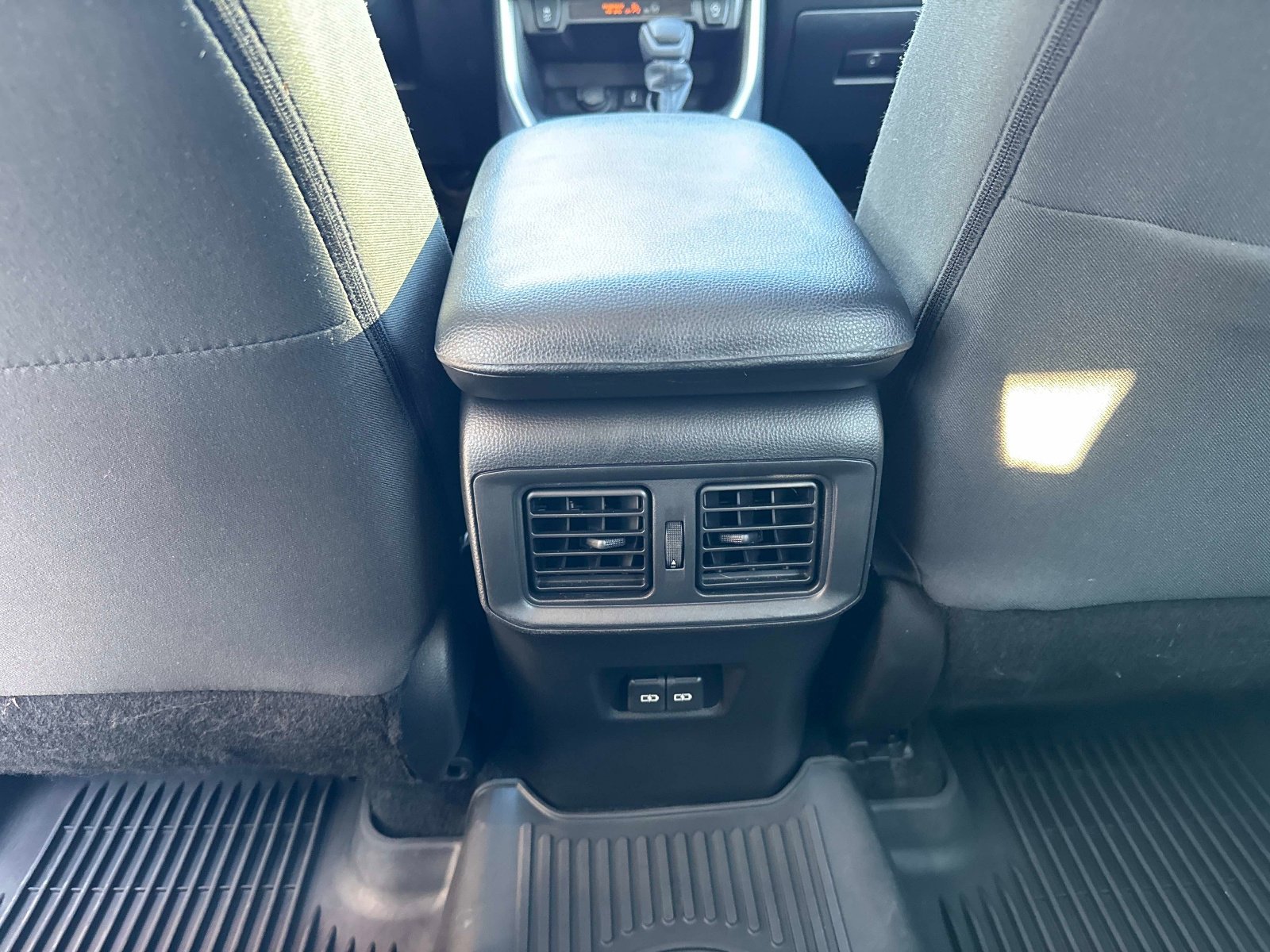 Used 2022 Toyota RAV4 XLE w/ Convenience Package image 17