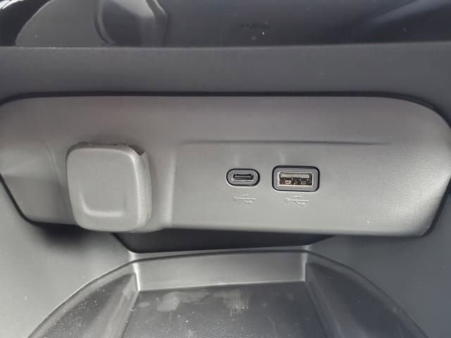 New 2026 Chevrolet Trax RS w/ Sunroof Package image 29