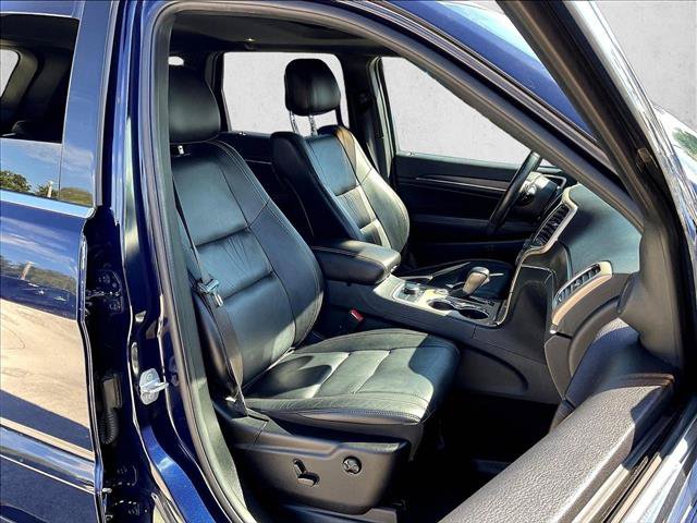 Used 2016 Jeep Grand Cherokee Limited AWD/4WD image 7