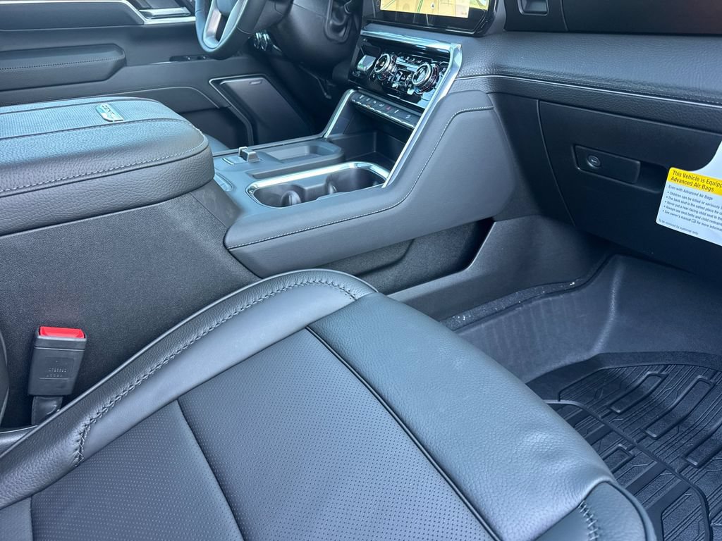 New 2026 GMC Sierra 2500 Denali w/ Denali Reserve Package AWD/4WD image 16