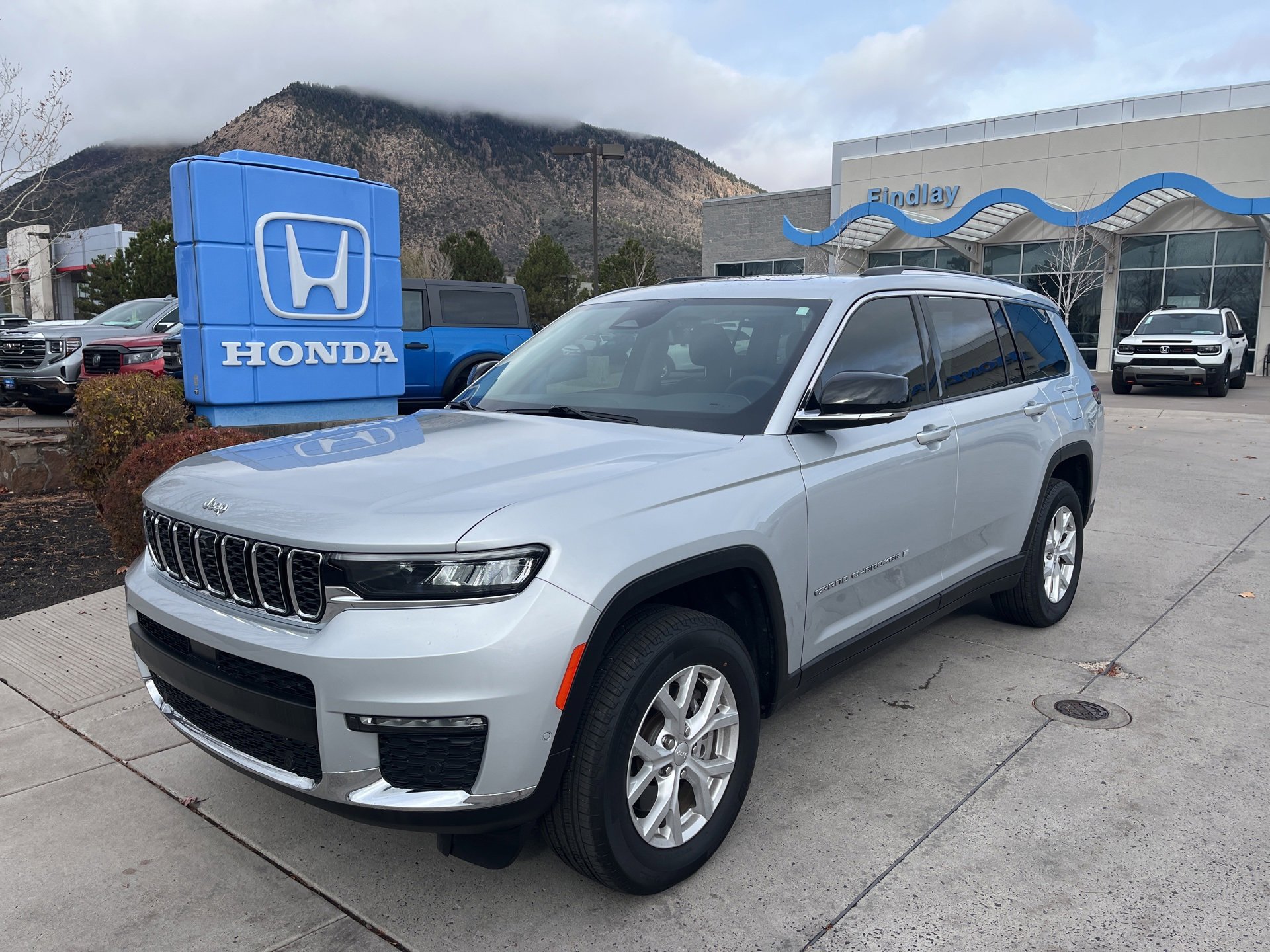 Used 2023 Jeep Grand Cherokee L Limited w/ Luxury Tech Group II