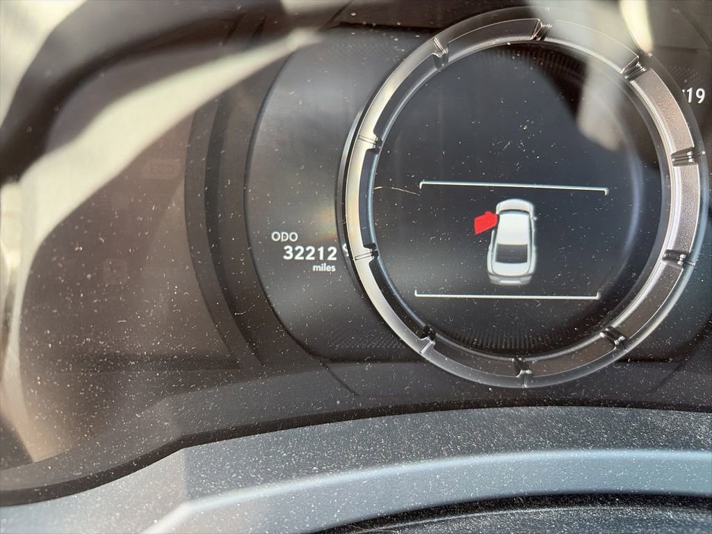 Used 2023 Lexus IS 350 F Sport RWD image 2