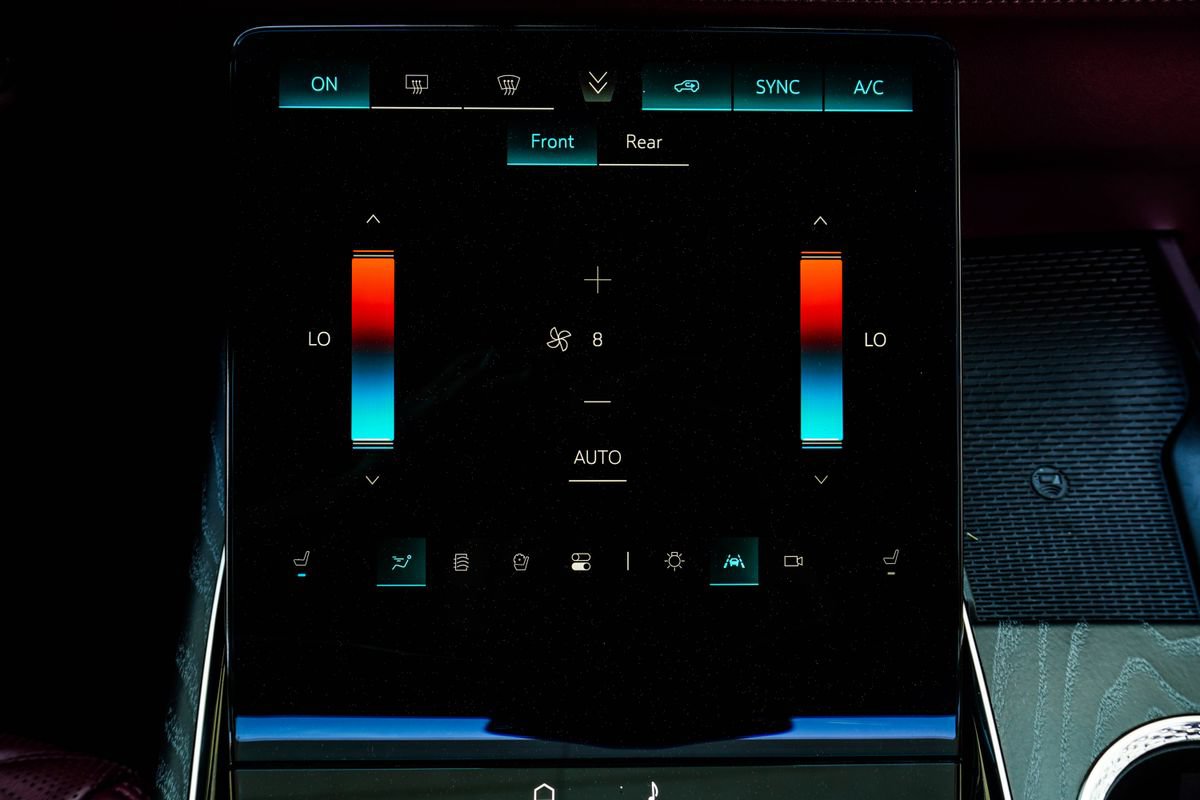 Used 2026 Cadillac Escalade Luxury w/ Touring Package AWD/4WD image 23