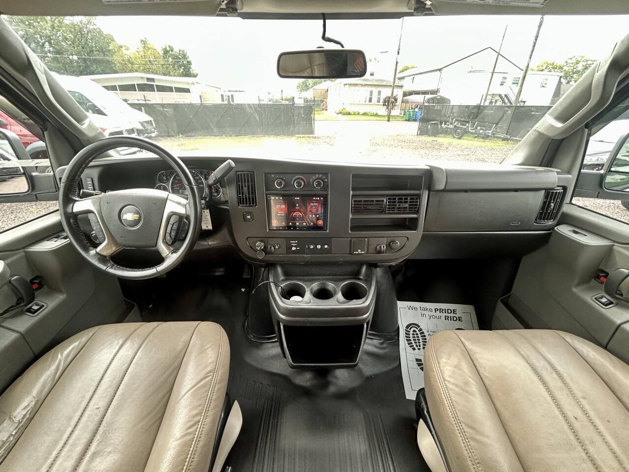 Used 2018 Chevrolet Express 2500 w/ Driver Convenience Package RWD image 20