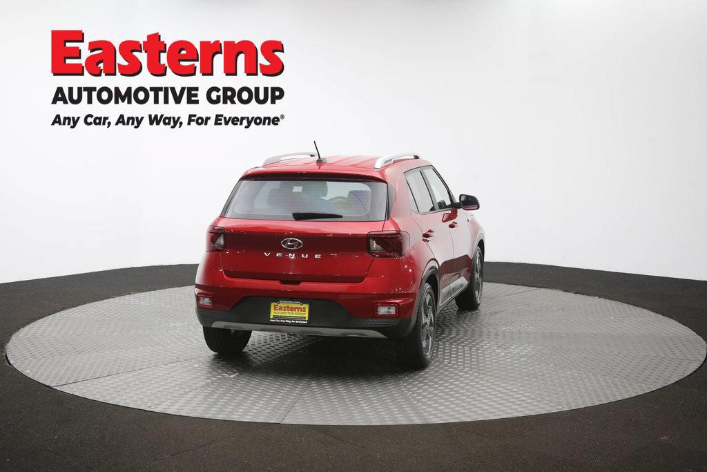 Used 2023 Hyundai Venue Limited FWD image 39