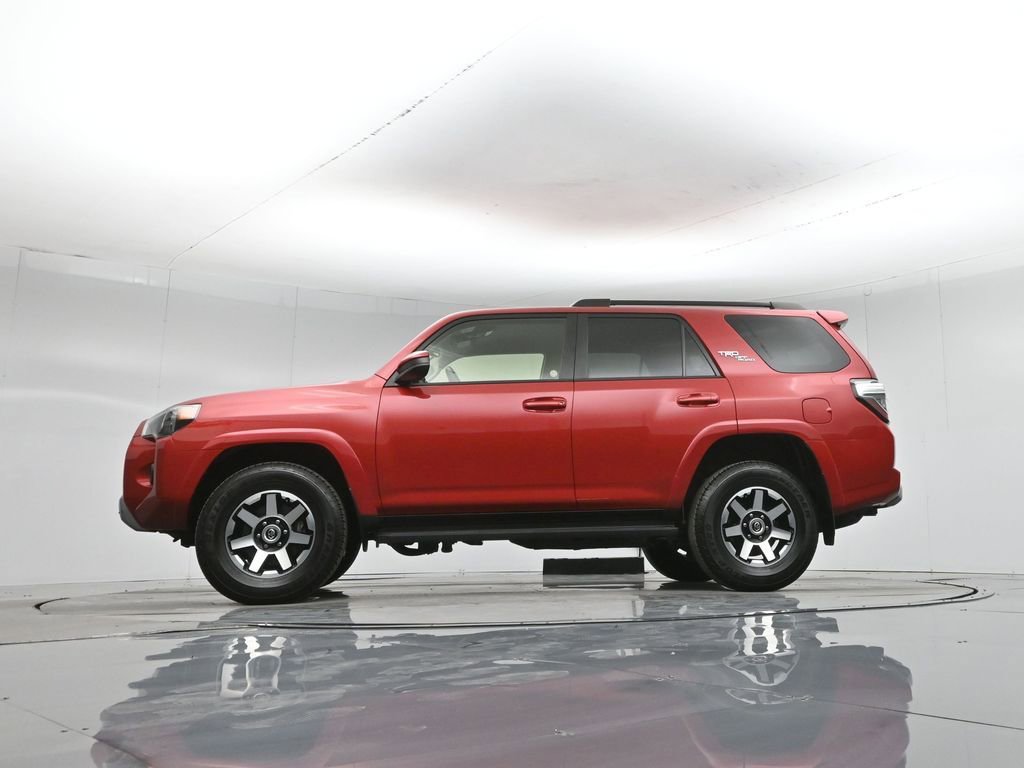 Used 2024 Toyota 4Runner TRD Off-Road image 8