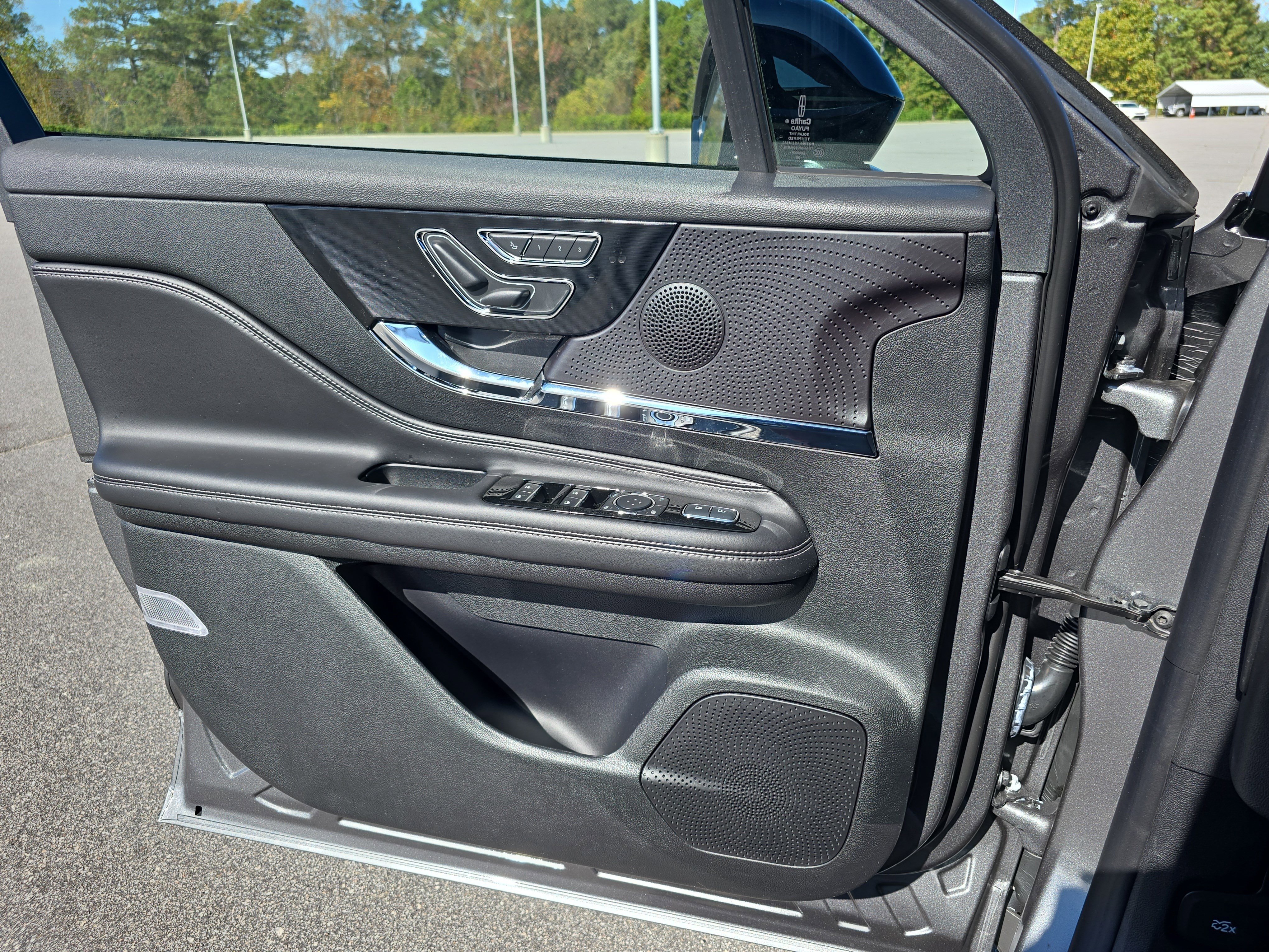 New 2026 Lincoln Corsair Premiere image 26