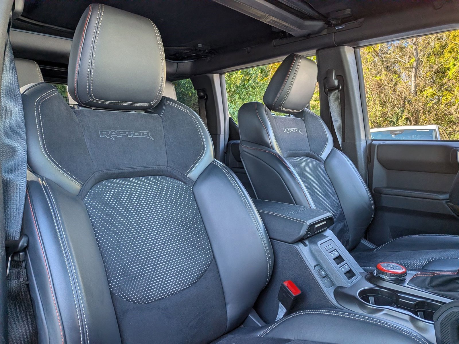 Used 2024 Ford Bronco Raptor image 18