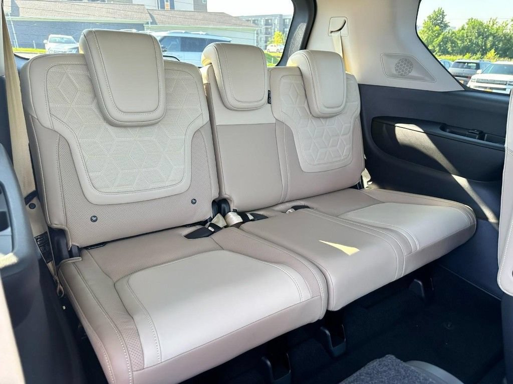 New 2026 Nissan Armada Platinum Reserve AWD/4WD image 4