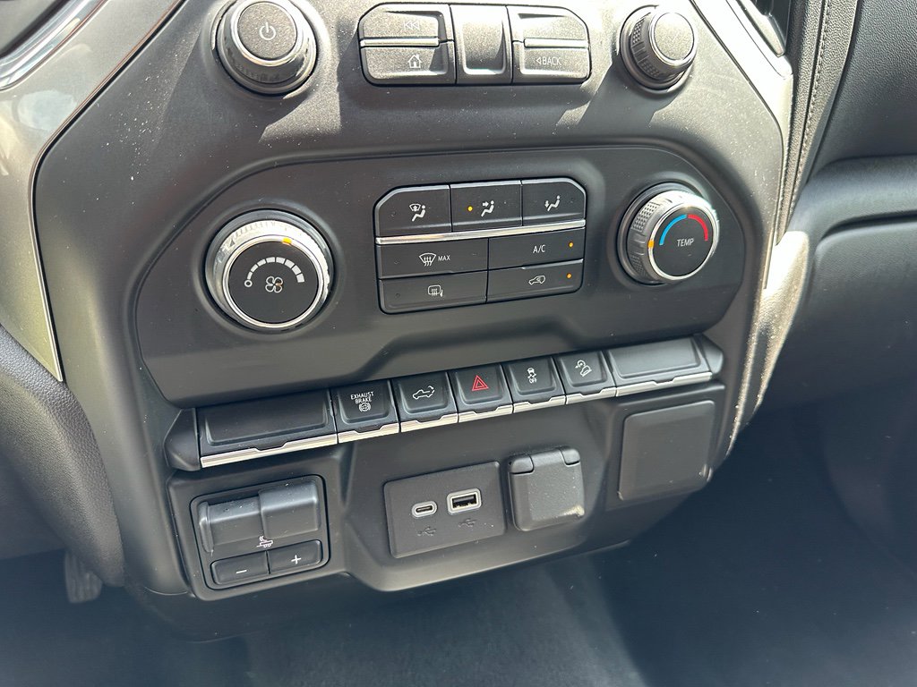 Used 2021 Chevrolet Silverado 2500 LT w/ Z71 Off-Road Package image 24