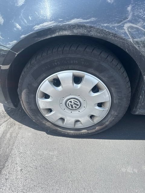 Used 2008 Volkswagen Rabbit S FWD image 5
