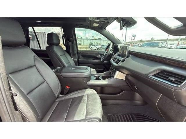 Used 2024 Chevrolet Tahoe Z71 w/ Luxury Package AWD/4WD image 34