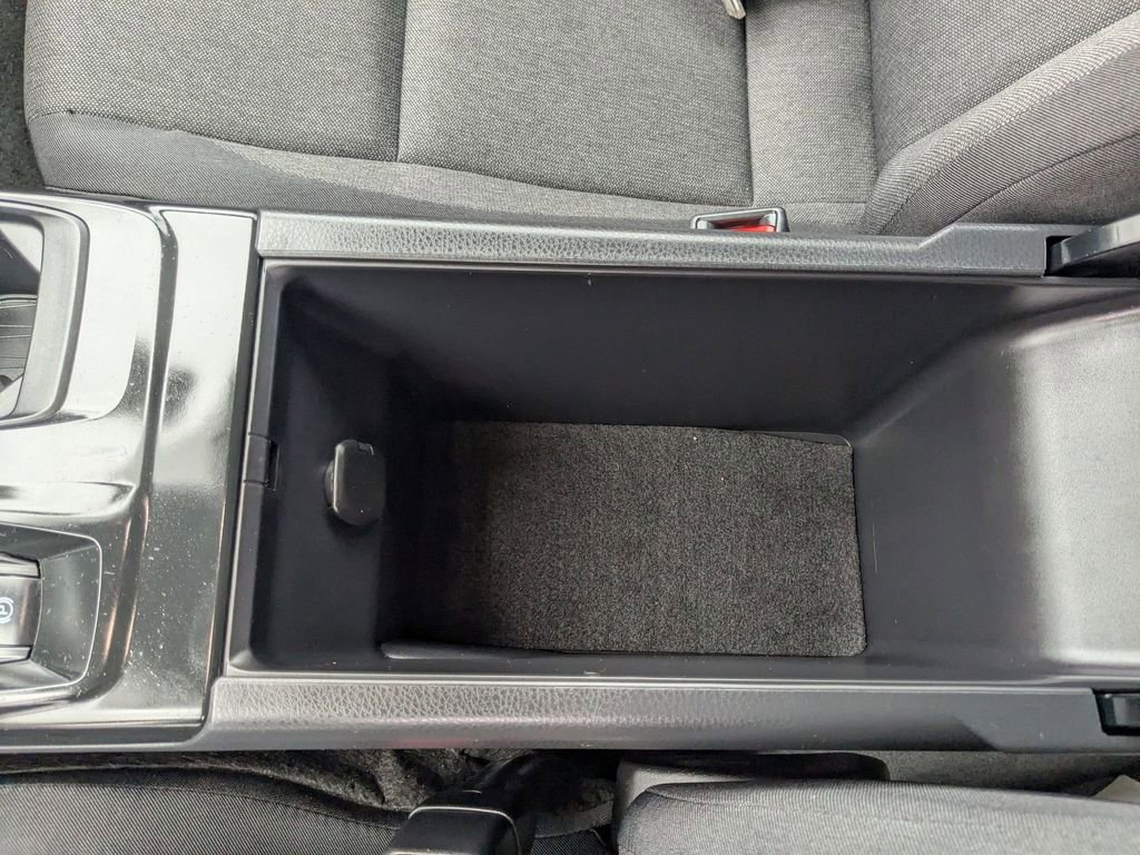 Used 2025 Toyota Camry LE image 29