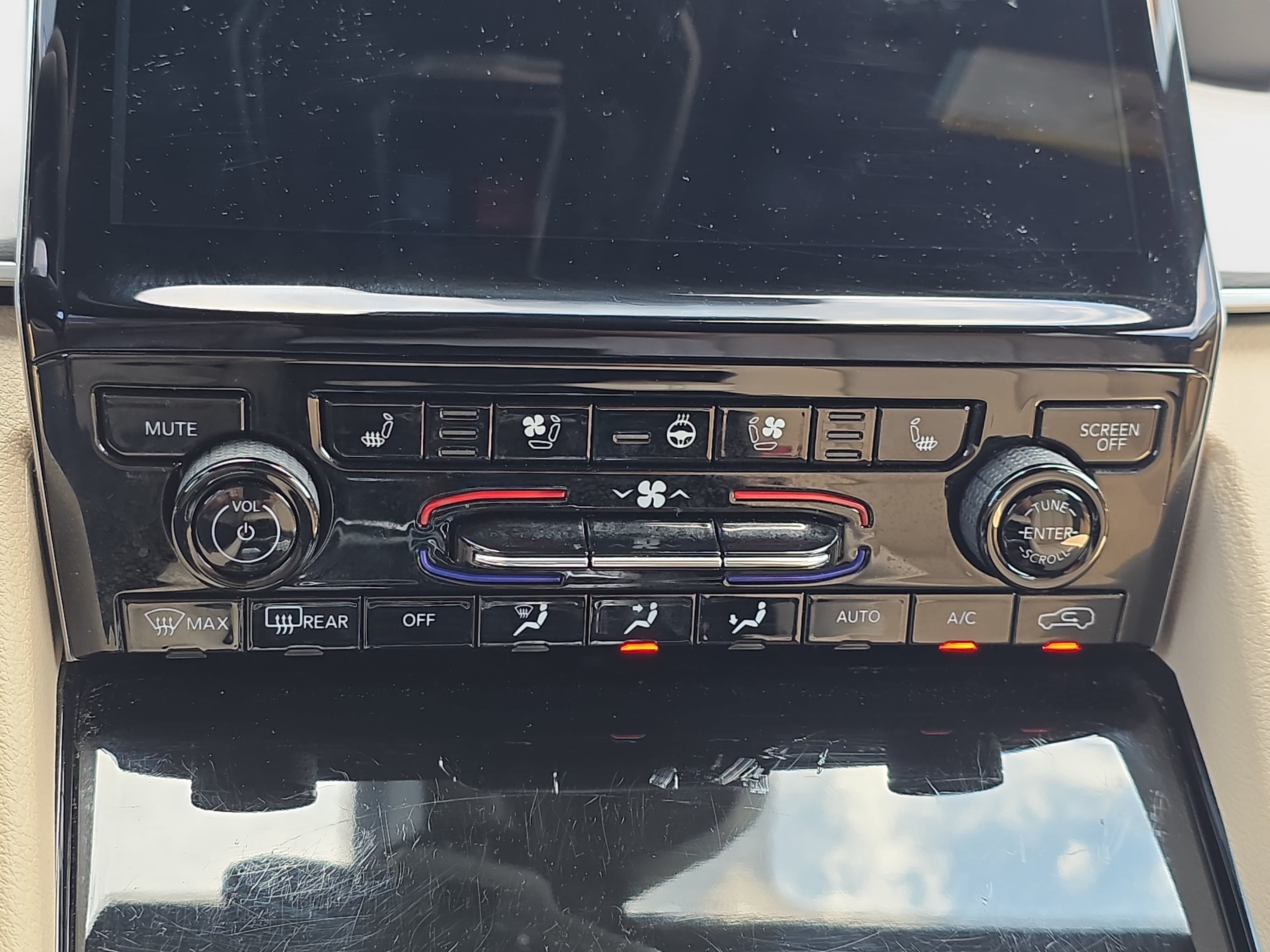 Certified 2023 Jeep Grand Cherokee L Limited w/ Luxury Tech Group II AWD/4WD image 18