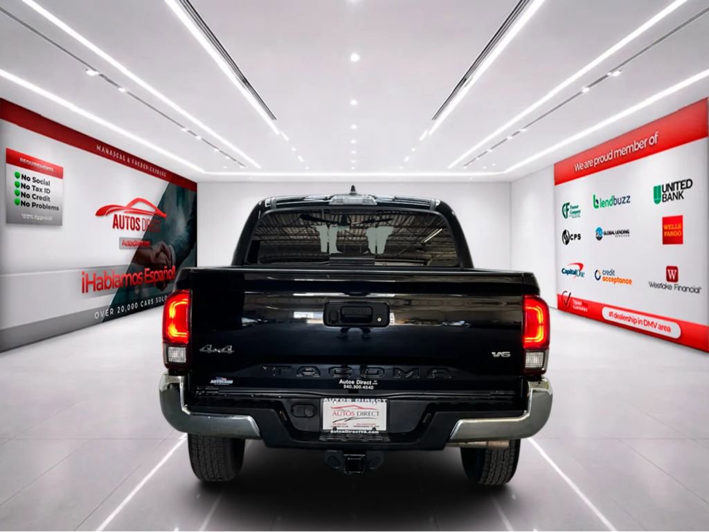 Used 2023 Toyota Tacoma SR5 AWD/4WD image 7