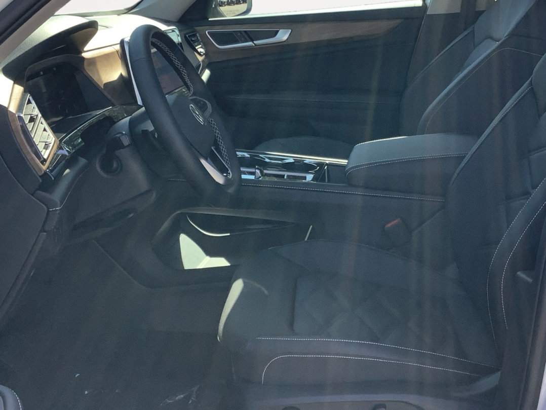 New 2026 Volkswagen Atlas SE FWD image 22