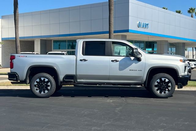 Used 2020 Chevrolet Silverado 2500 Custom w/ Custom Value Package AWD/4WD image 3
