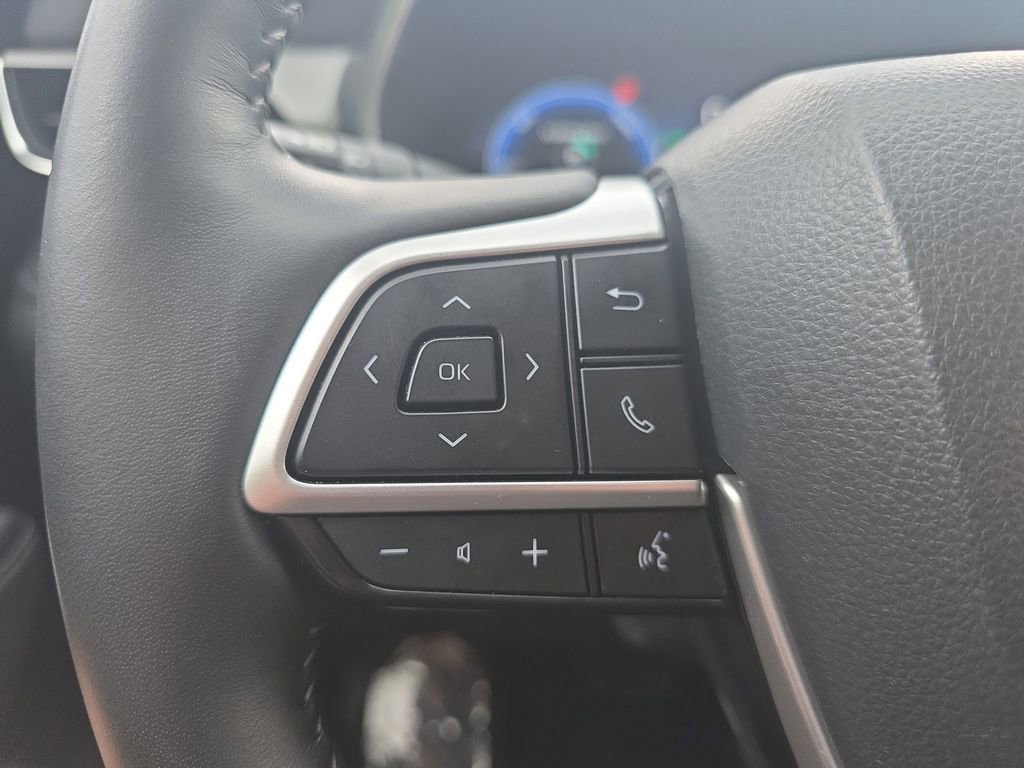 Used 2025 Toyota Highlander Platinum AWD/4WD image 25