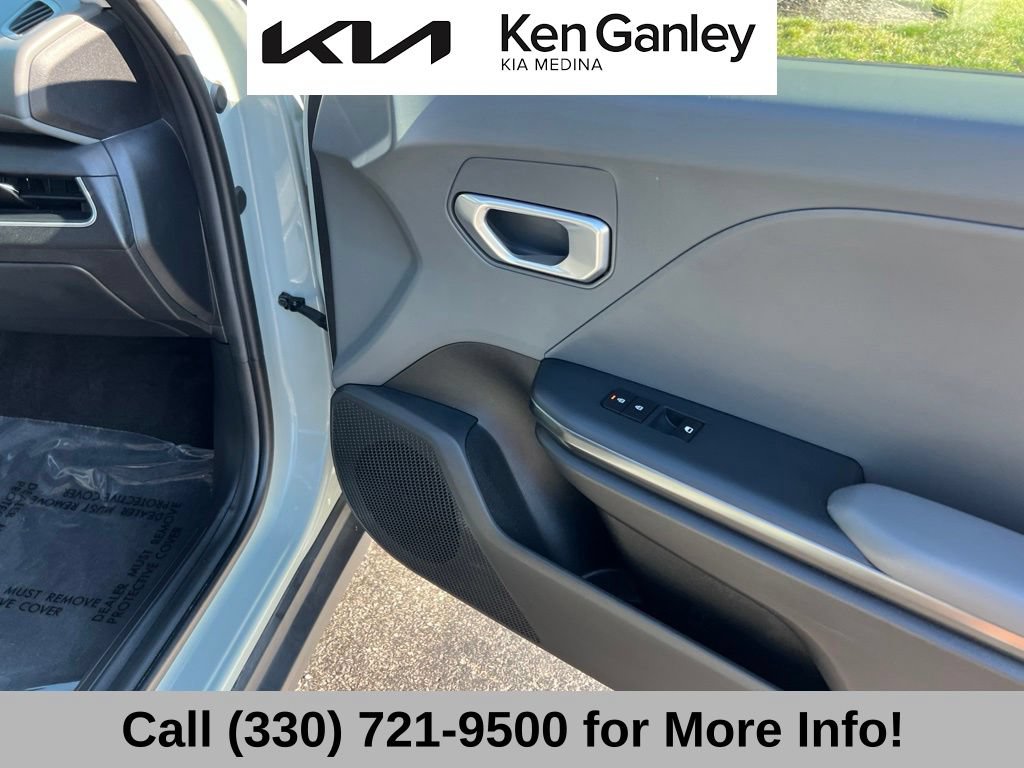 Certified 2025 Kia K4 FWD image 56