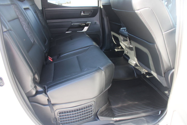 Used 2024 Toyota Tundra Limited AWD/4WD image 18