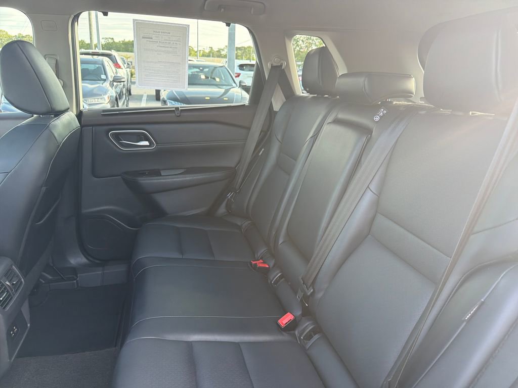 Used 2021 Nissan Rogue SV w/ Premium Package FWD image 23