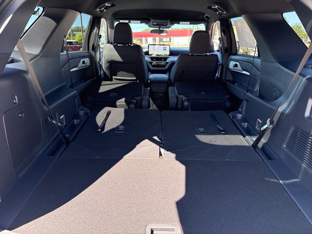 New 2027 Ford Explorer Active RWD image 18