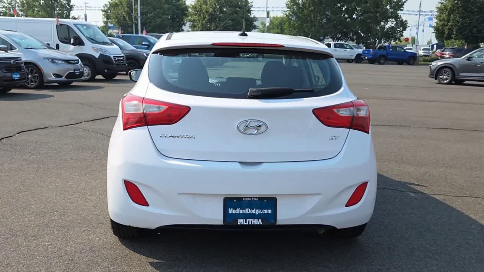 Used 2016 Hyundai Elantra GT FWD image 7